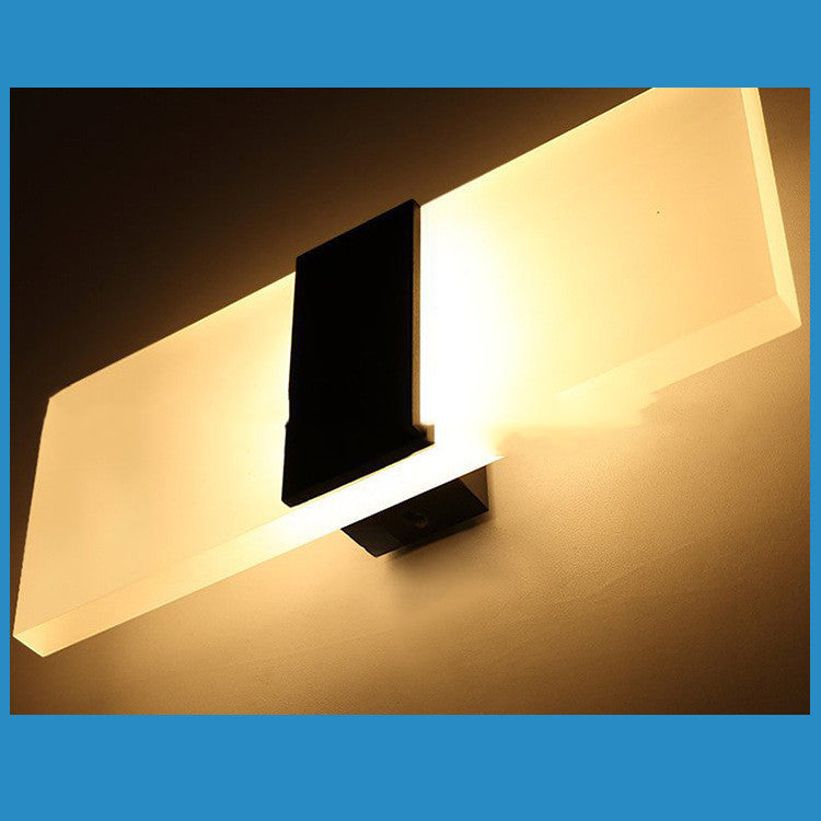 "Indoor Sensing USB Charging Wall Lamp – Smart & Convenient Lighting"